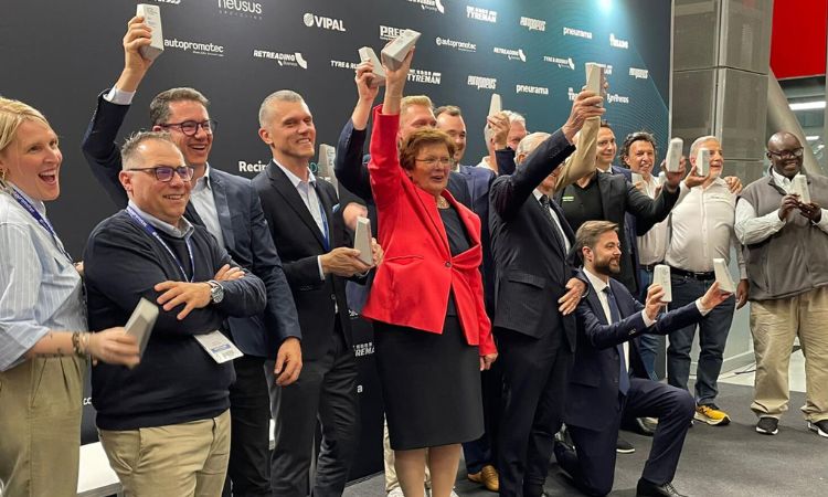 AZuR and its Partners win seven Recircle Awards 2025