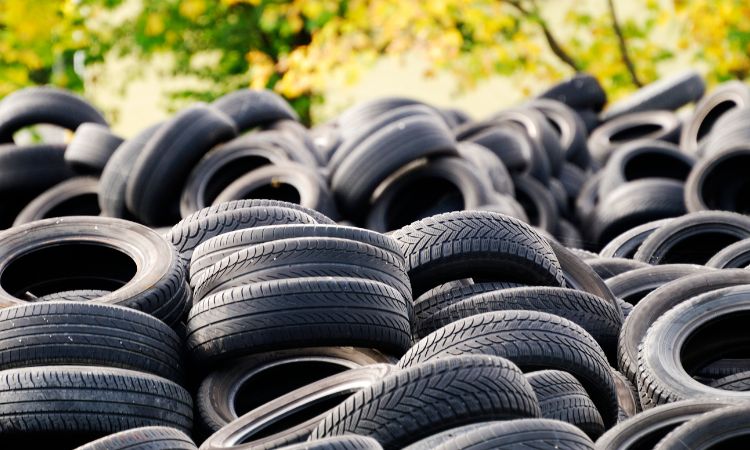 Tyre dumping in Australian national park sparks calls for tougher regulation